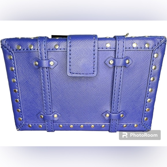 BCBG Studded Trunk Shoulder Purse NWT - Picture 6 of 9